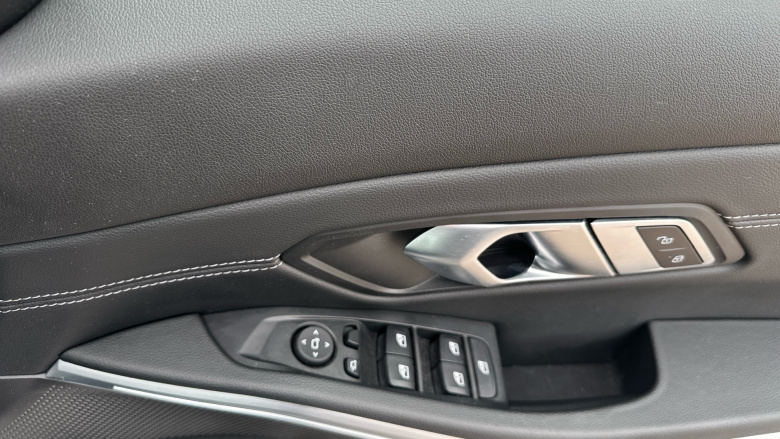 BMW 3 Series 320i M Sport 4dr Step Auto [Pro Pack] Petrol Saloon